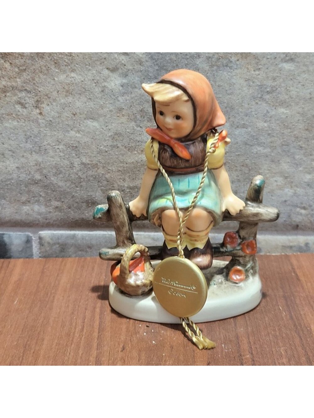 Vintage Goebel Hummel Figurine Just Resting 112 Boy Girl On Fence W/ Gold Tag